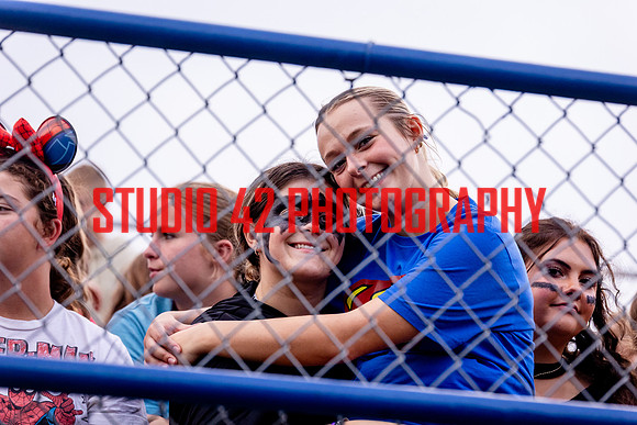 fans-20250912-1001