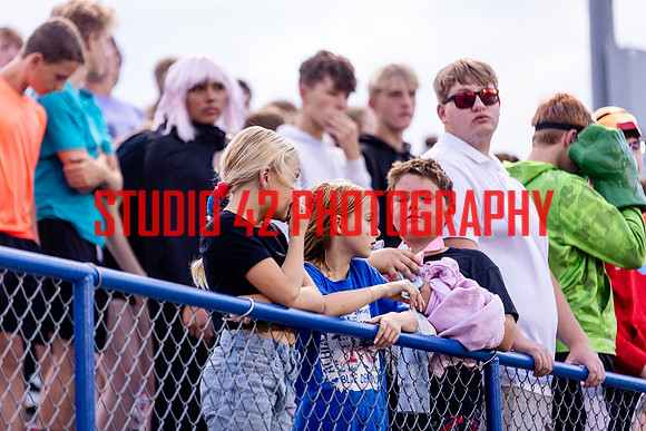 fans-20250912-1007