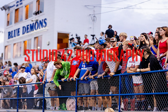 fans-20250912-1013