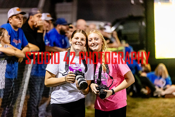 fans-20250912-1021