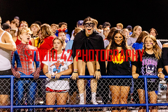 fans-20250912-1028