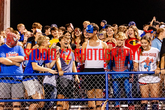 fans-20250912-1035