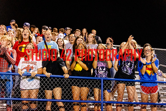 fans-20250912-1047