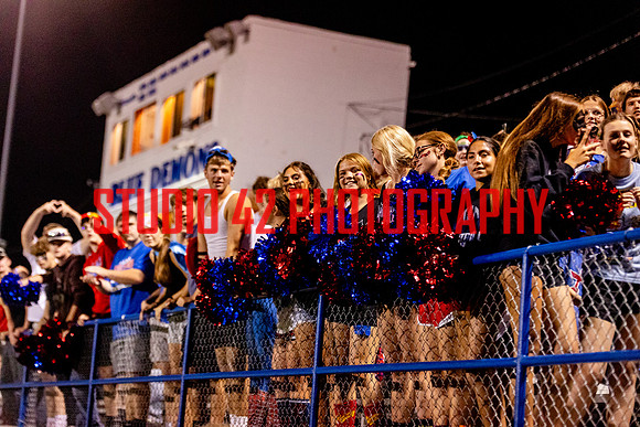 fans-20250912-1060
