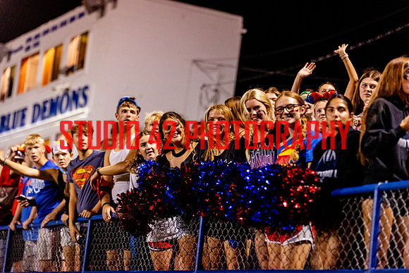 fans-20250912-1063