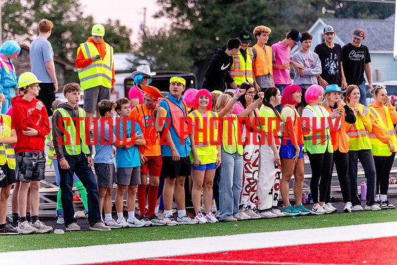 fans-20250919-1012