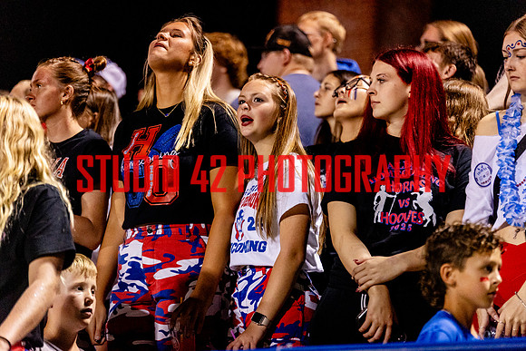 fans-20250926-1032