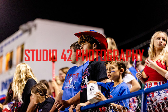fans-20250926-1043