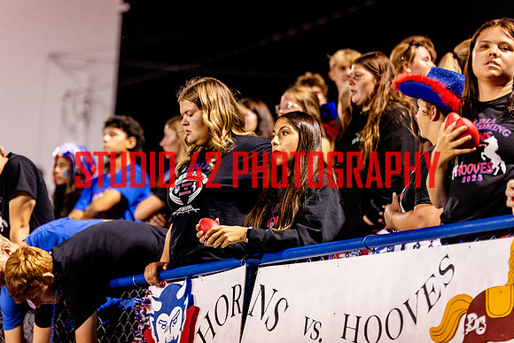fans-20250926-1046