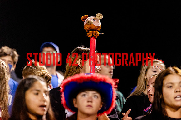 fans-20250926-1056