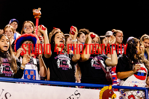 fans-20250926-1059