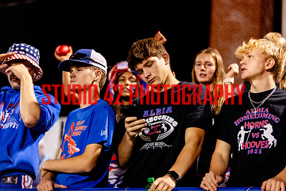 fans-20250926-1063