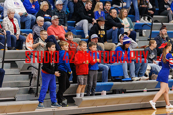 fans-20251212-1002