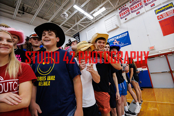 fans-091724-1004