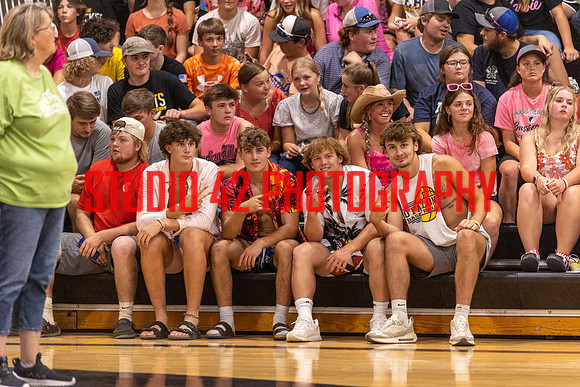 fans-082923-1004